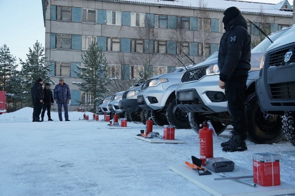 В Архангельске в территориальном управлении Росгвардии проведен смотр техники